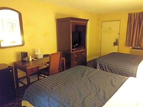 Double Room with Two Double Beds - Smoking