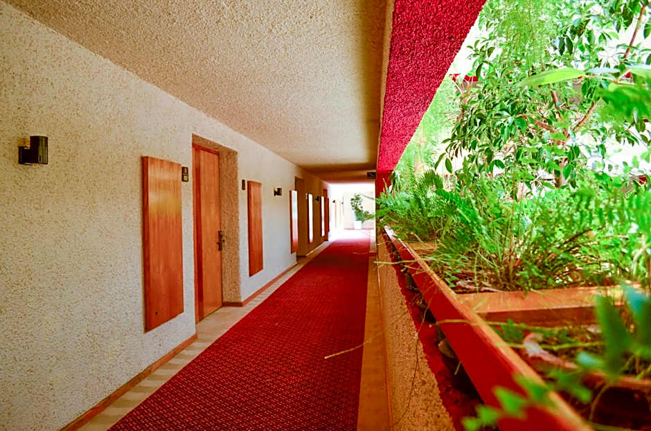 Cantalagua Inn