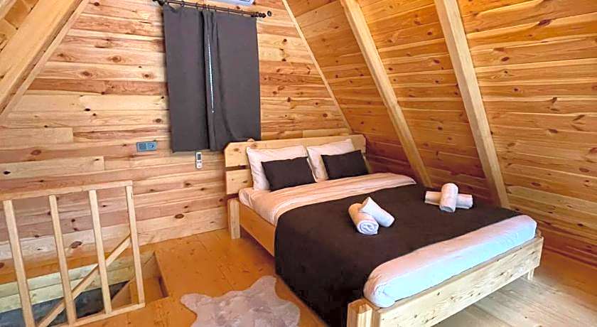 Golden Rose Bungalov