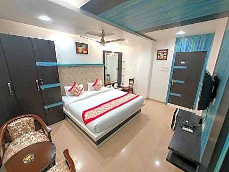 Club Room