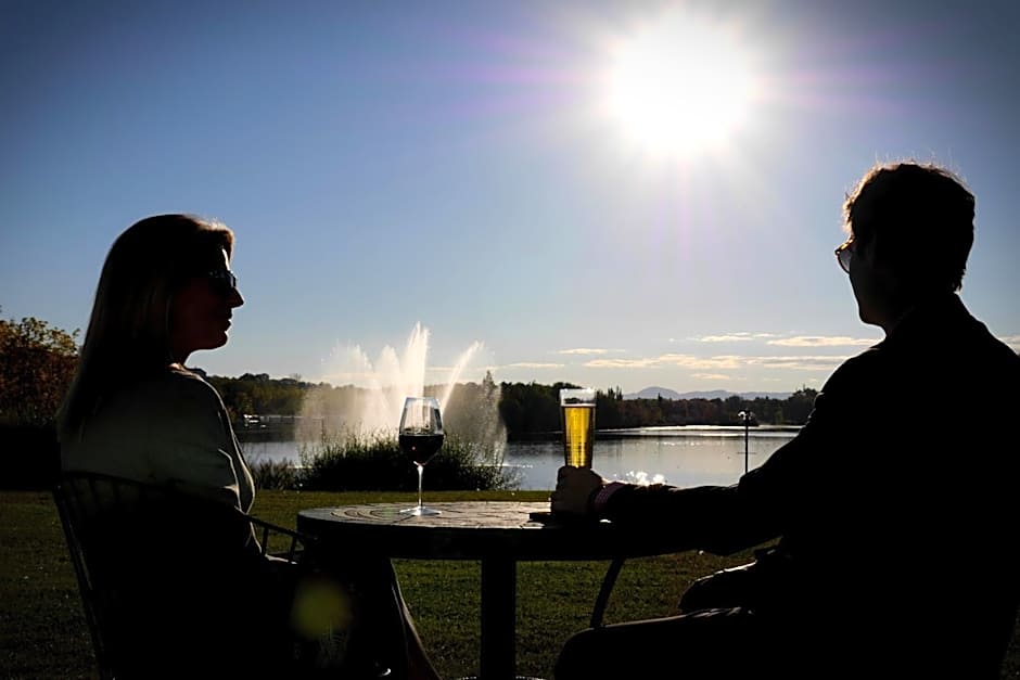 Grand Times Hotel Sherbrooke