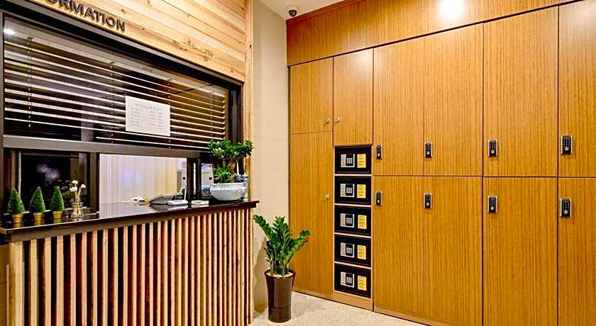 Blanc Business Hotel