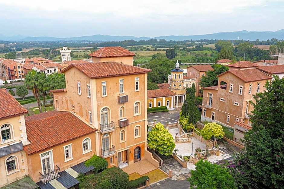 Villa Primo Eyrie Khaoyai near Toscana