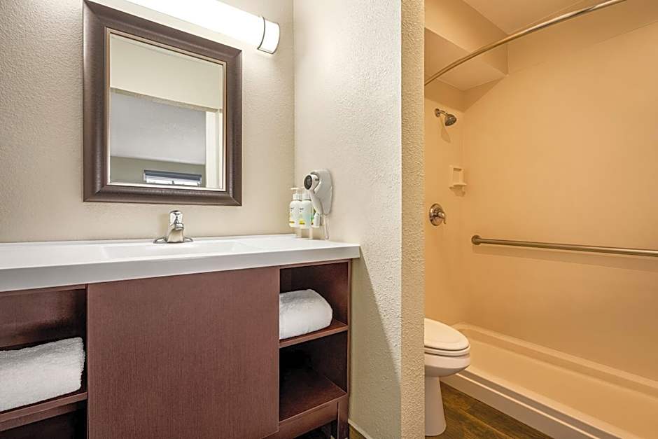 Baymont by Wyndham Kingman