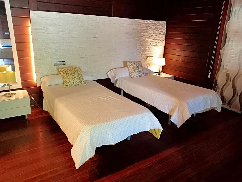 Complejo La Ciguena Hotel