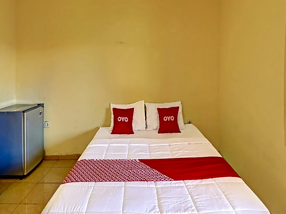 OYO 91628 Glogor Guest House