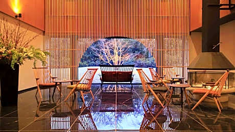 Hakone Fuga - Adult Only