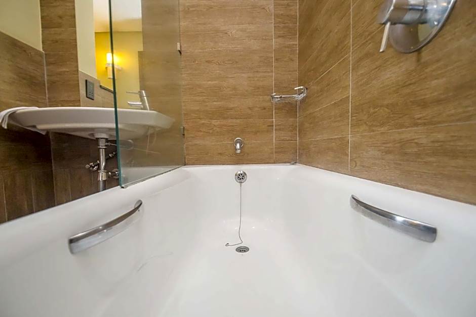 Taarifa Suites by Dunhill Serviced Apartments