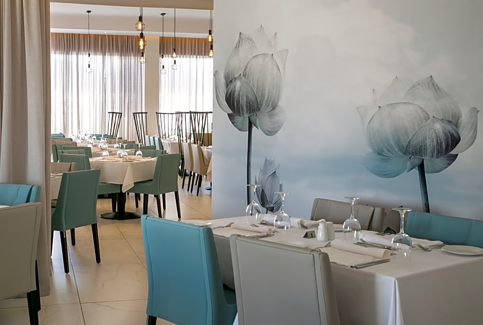 Vangelis Hotel & Suites