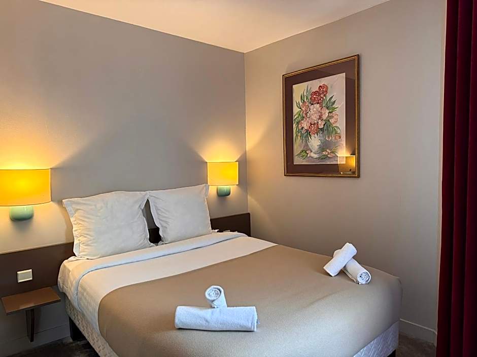 Hotel Paris Vesinet -ex Auberge des 3 Marches