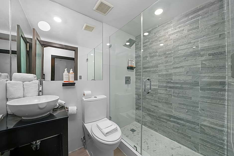 Photo 1 of 10 of 1 Bedroom Suite