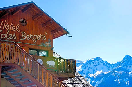 SOWELL Family Les Bergers