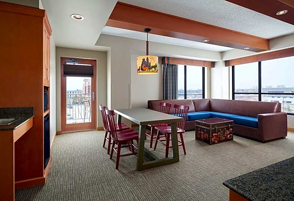 GREAT WOLF LODGE - BLOOMINGTON