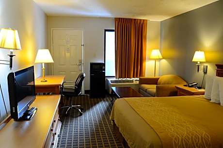 Standard Queen Room