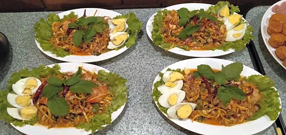 จอมเมือง Motel