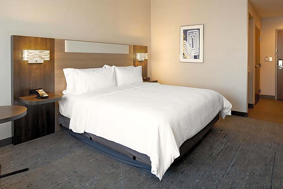 Holiday Inn Express Lathrop - South Stockton By IHG