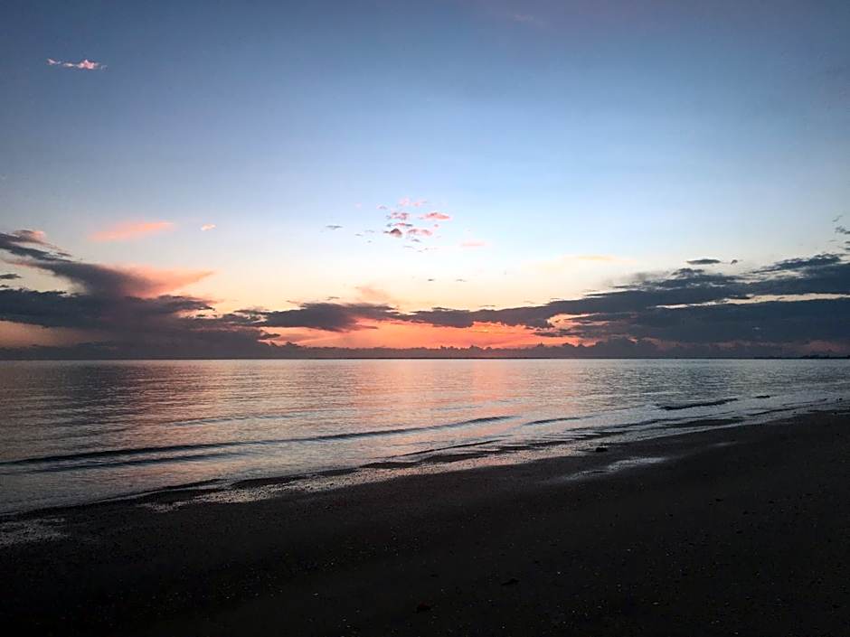 Estero Beach And Tennise Club 1008 B