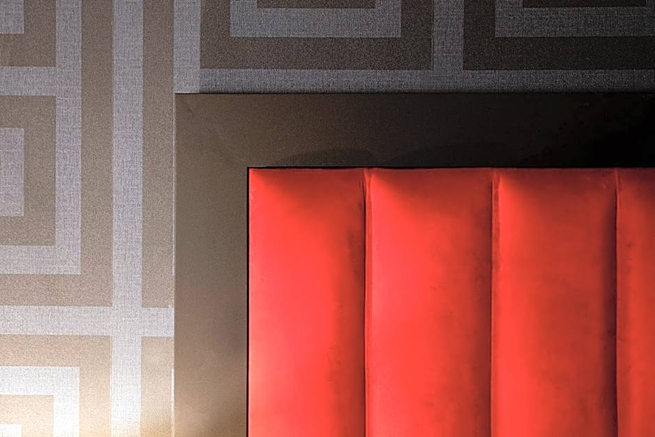 62 Castle Street Hotel