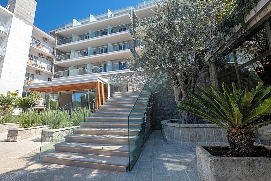 Poseidon The Beach Hotel