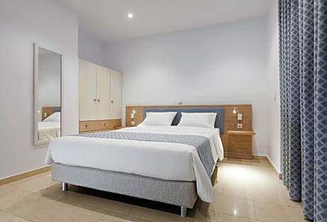 Twin Room with Mountain View