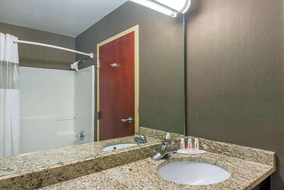 Ramada by Wyndham Catlettsburg/Ashland
