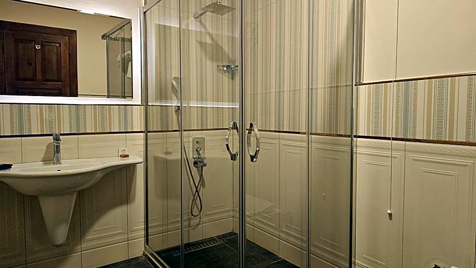 Otantik Hotel & Spa