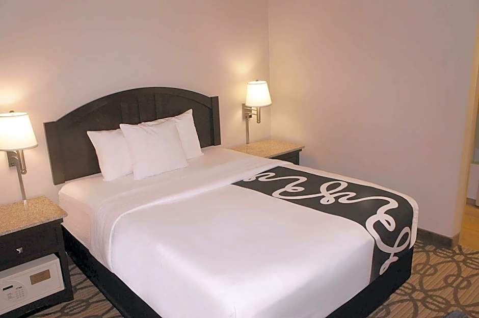 La Quinta Inn & Suites by Wyndham Springfield South