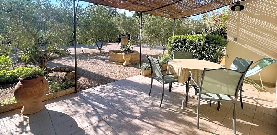 Domaine Au Coeur des Alpilles
