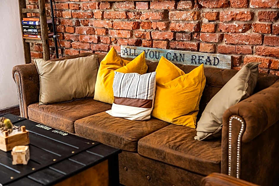 Palazzo ReSilente- Ostello