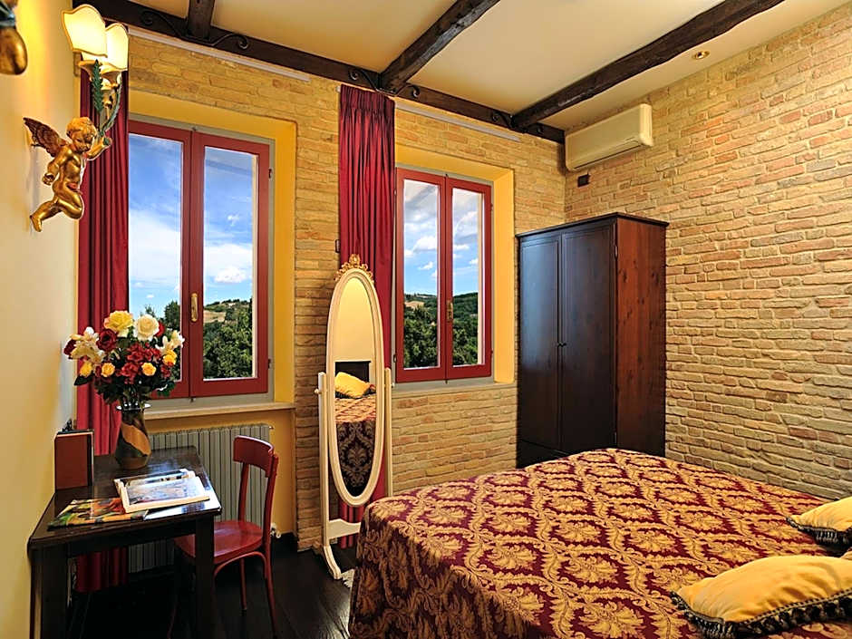 Photo 1 of 4 of Triple Room