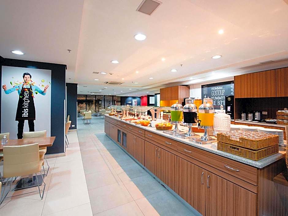Ibis Curitiba Shopping