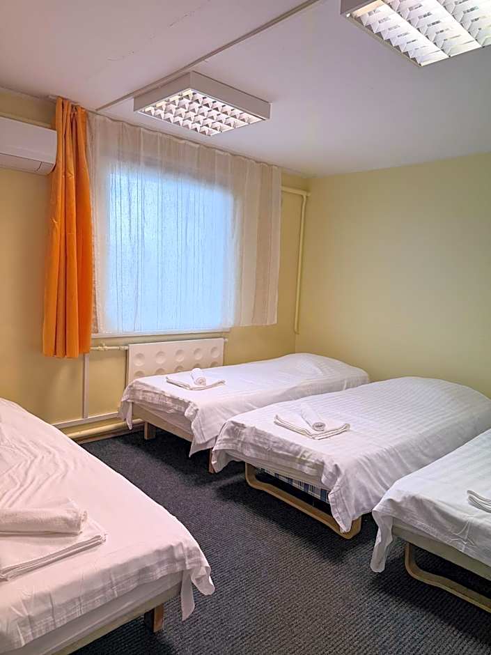 Sadama Hostel & Caravan Camping