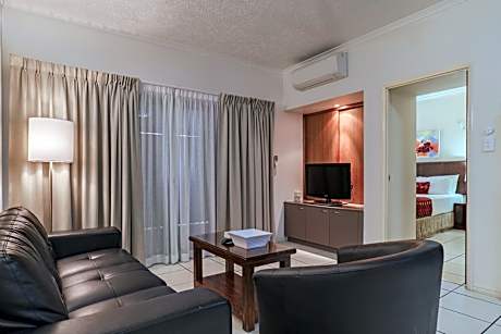 Deluxe Two-Bedroom Apartment - Dual Key