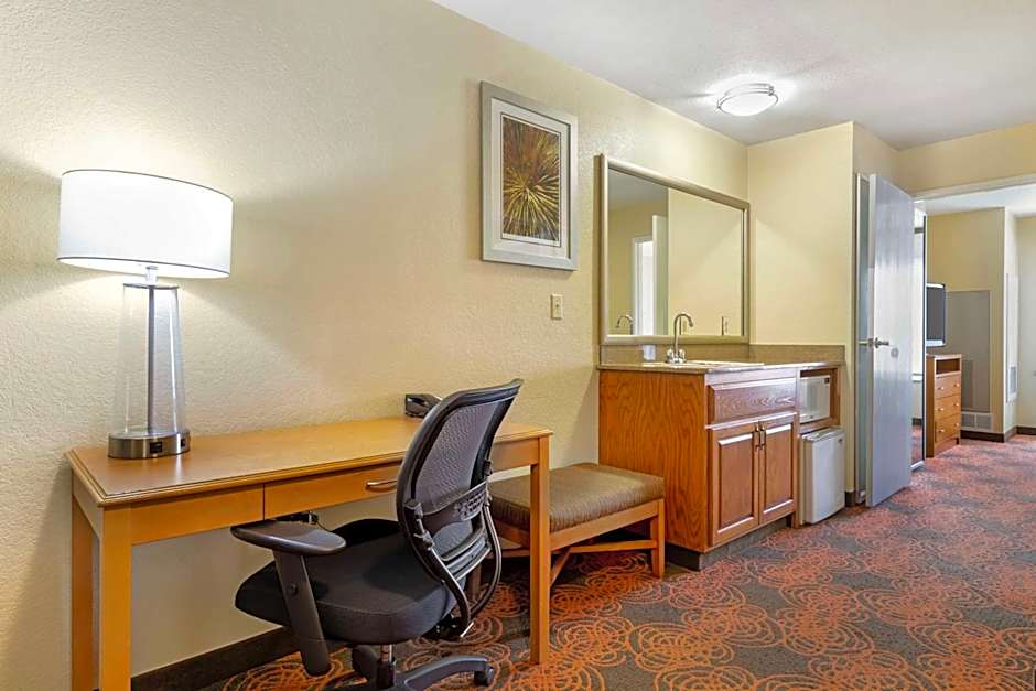 Best Western Plus Waco North