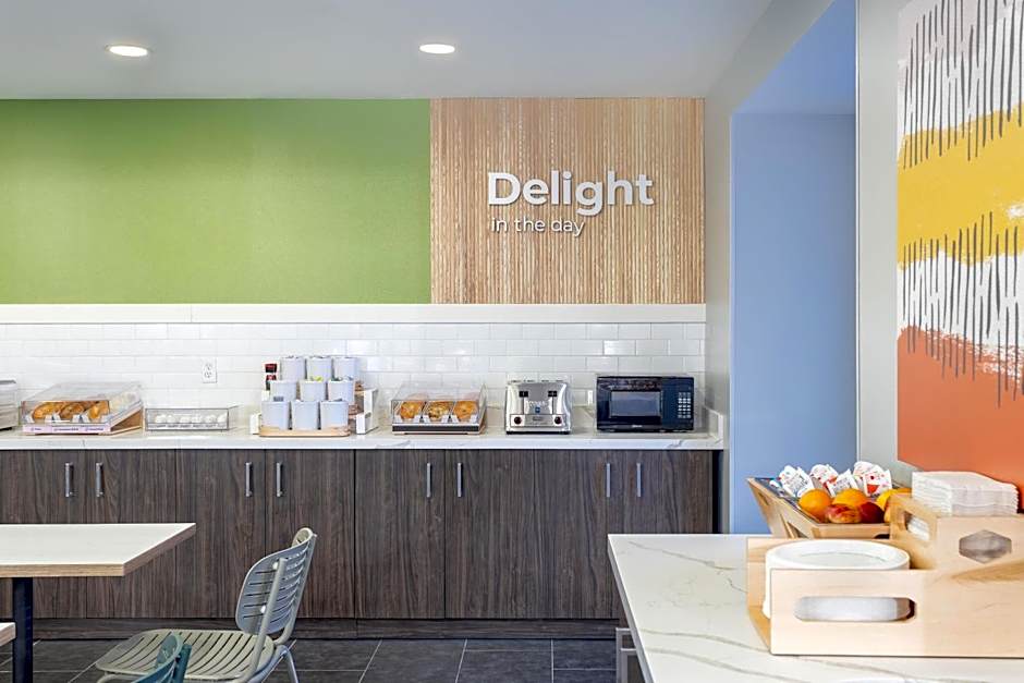 Spark by Hilton Clarion