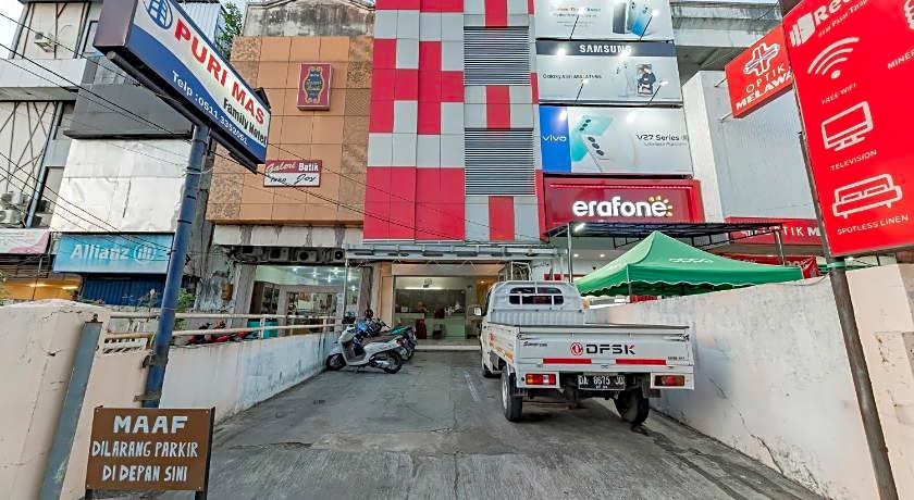 RedDoorz near Pasar Tarapung Siring Banjarmasin