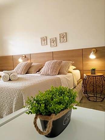 Pousada Luz do Sol, com piscina, quartos amplos e confortáveis no centro de Carrancas