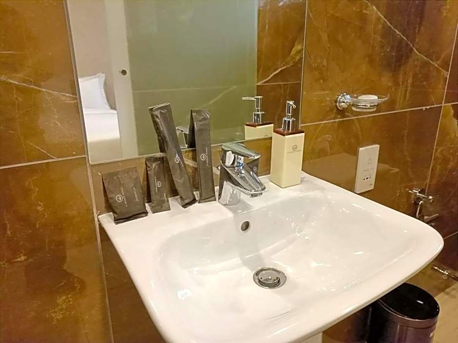 La Maison Royale South C