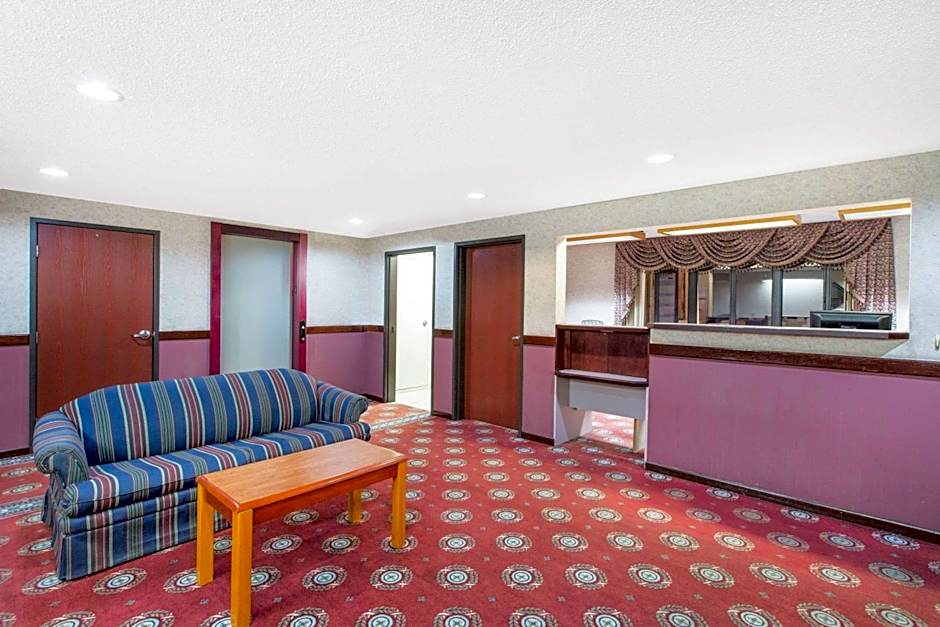 Days Inn by Wyndham Effingham