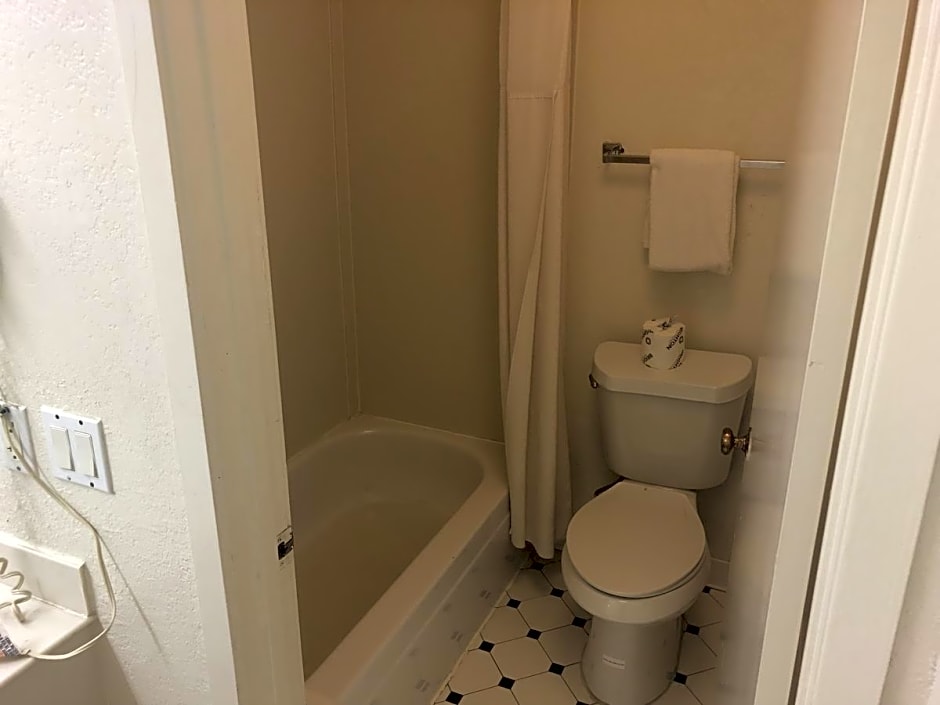Americas Best Value Inn Denver