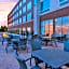 Holiday Inn Express and Suites Grand Rapids Airport- South By IHG