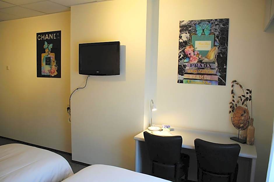 Hotel Restaurant de Jonge Heertjes