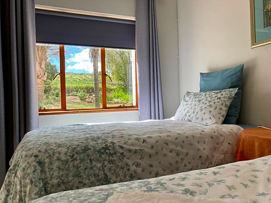 Merwenstein - Farm House, Cottages, Studio-Units