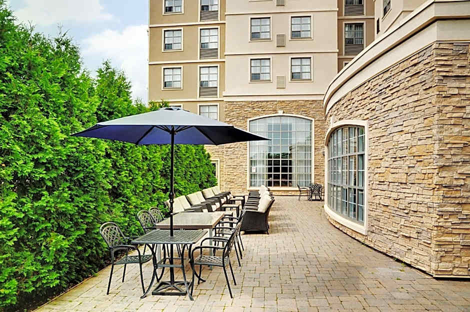 Staybridge Suites Oakville Burlington By IHG