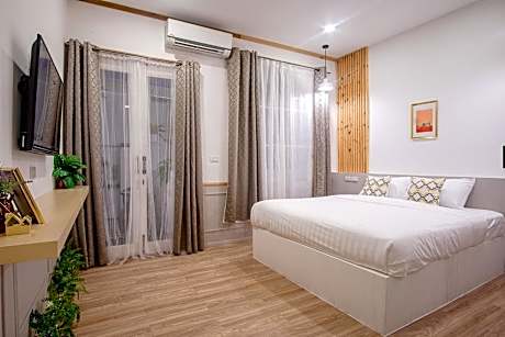 Suite with Balcony