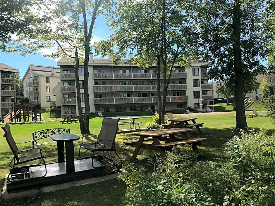 Magog Waterfront Studio 106