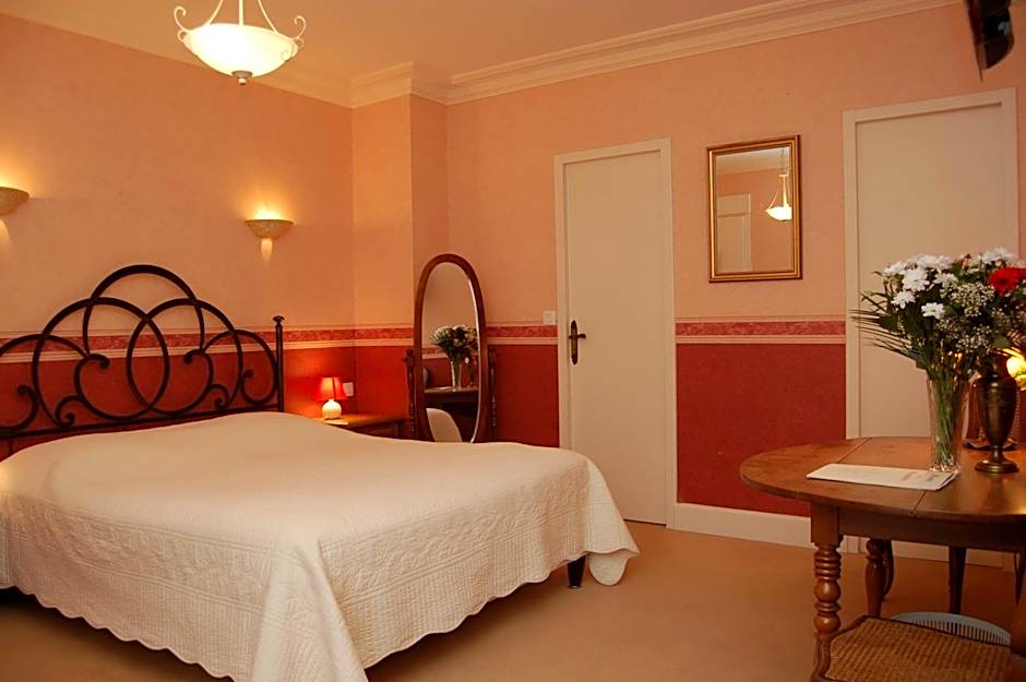 Logis Manoir De La Giraudière