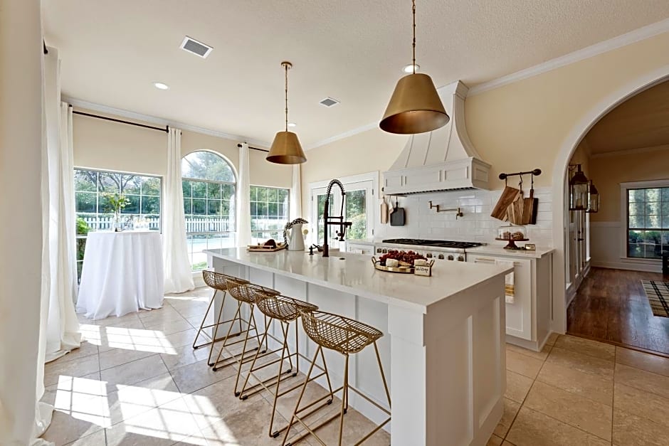 The Plantation House Boutique Inn
