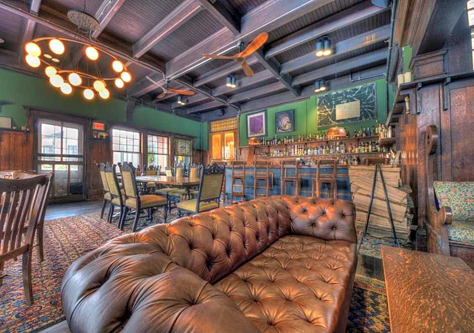 Apple Tree Inn