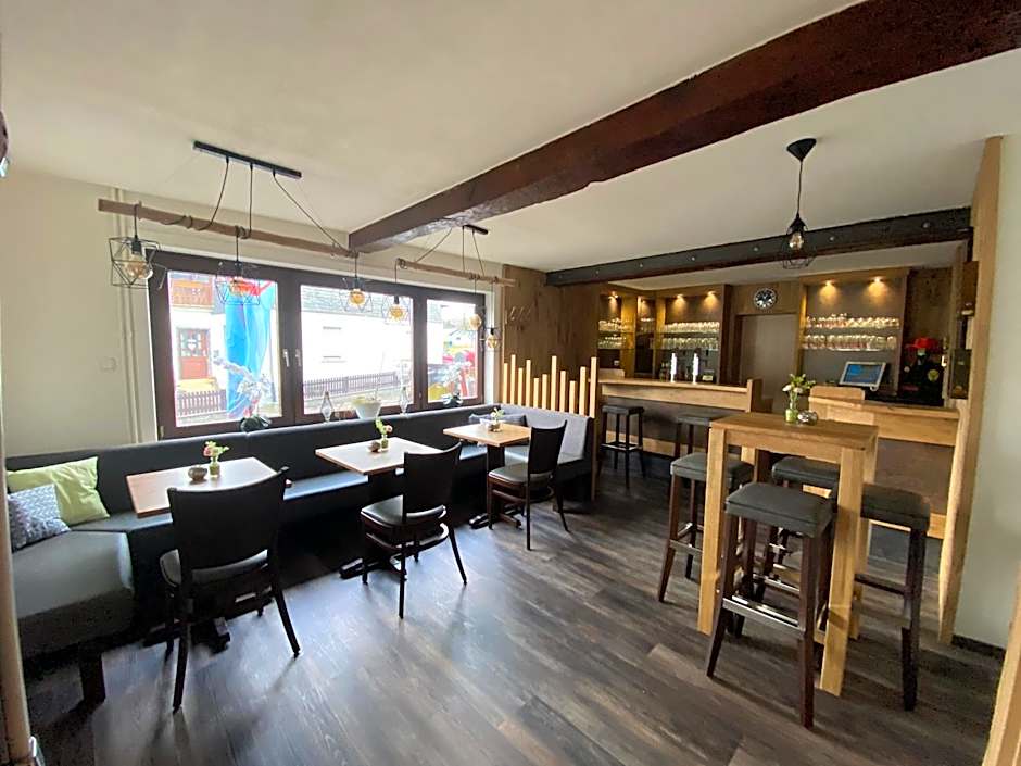 Landgasthof-Bikerhotel Arnold